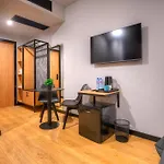 Smart Hotel *