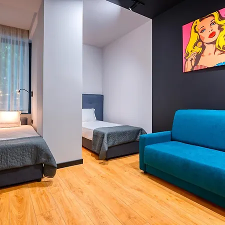 Smart Hotel *